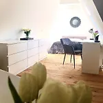 Stader Loft Mit Sonnenbalkon Apartment